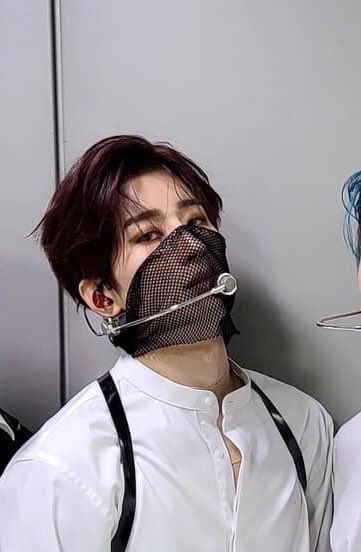 SubinieSubinie's tweet photo. Stylist:Thats for neck.    Meanwhile.. 🤦‍♀️

@VICTON1109 @NewWorld_VICTON
#VICTON #빅톤 #한승우 #강승식 #허찬 #임세준 #도한세 #최병찬 #정수빈 #HOWLING #CONTINUOUS #Howling1stWin #VICTON2ndWin #1st_win #HOWLINGwithVICTON #VIC7ON1stWin https://t.co/6sktauAO2K