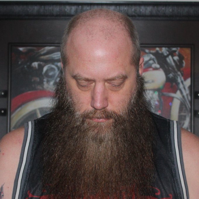 Bithcin_bobb’s pics and videos