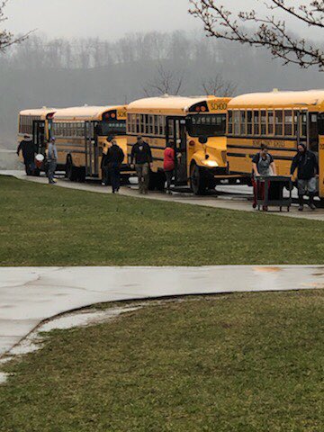 MOCO_schools's tweet image. Day 2 of supplying meals to students was again successful in Monroe County. Today, we gave out another 911 breakfast and lunch meals to homes all over the county. 
A huge shoutout goes to our Board of Education members as they helped load up and deliver meals to our students.