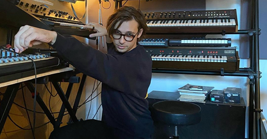 TuneStat's tweet photo. "#The #Australian #Producer #Recently #Took #To #Instagram, #Asking #Who #Wanted #To "#Corona #Callaborate."" -- now on https://t.co/38RWwfchgw https://t.co/aTs0kAyHhS