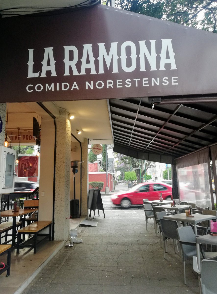 AnafauG's tweet photo. Yo asesoro un Rest Xcierto, la mejor comida Norestense.Hoy  encontré 1cartera tirada en la calle de Tehuantepec,sin identificación,con un cheque al portador.
Si el dueño de la cartera, describe la cartera y monto del cheque, puede pasar a recogerlo a La Ramona @AA_DF @retioDF https://t.co/2pOByoJQDl