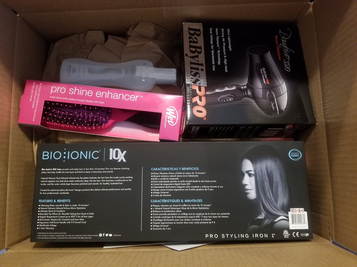 KlawdiaLA's tweet image. Y&apos;all purchasing essentials while I&apos;m over here online shopping. MY HAIR STRAIGHTENER &amp;amp; HAIR DRYER ARRIVED.😭🙏 #bioionic10x #babylisspro #wetbrush #biosilk @bioionic @BioSilkHaircare @BaByliss @TheWetBrush