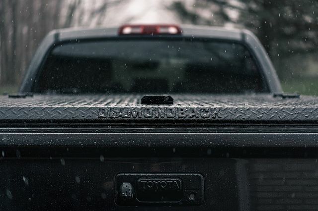 Spring is fast approaching and to-do lists are quickly growing. Rain or shine, it's time to cross off those long awaited projects.
-
#diamondbackready #toyota #tundra #spring #rain #tonneaucover
Photo: @blueline_bowhunters ift.tt/3b3Dq2l