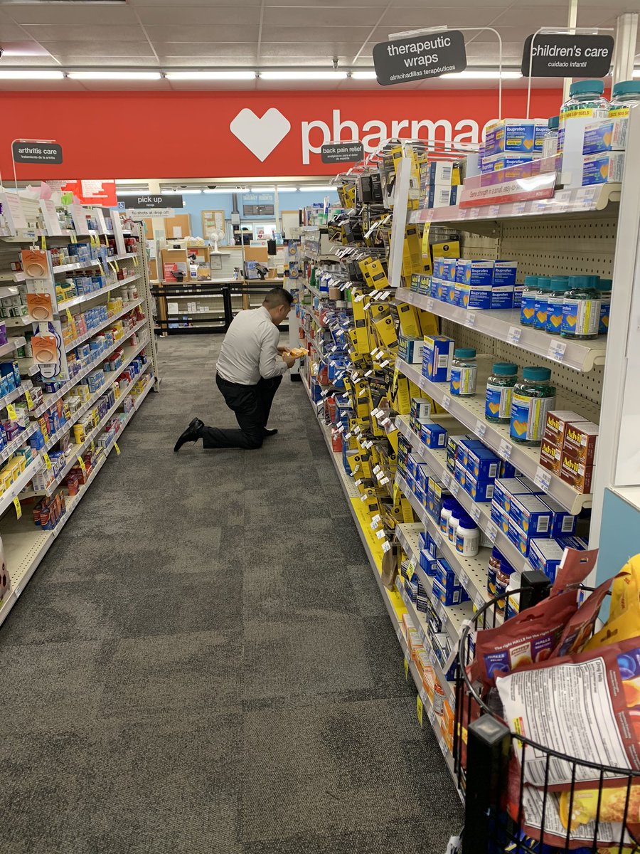 KenAhlrich's tweet photo. Thank you to all our Amazing heroes helping our communities through this challenging time!! And thank you to my RD @doug_chang8 and RAPM for supporting my team! #9778 #9849 #LeadershipMatters #D6403 @PeterHTCao https://t.co/vOiaDjLr7h