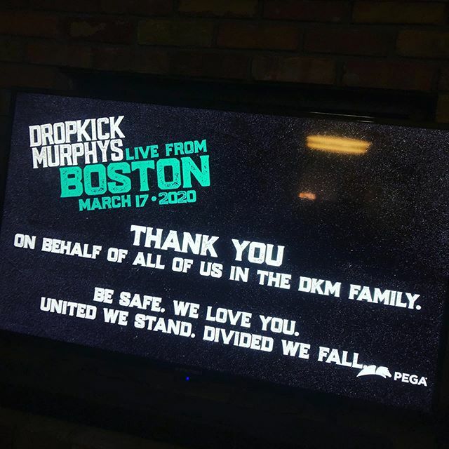 Conradpaur's tweet photo. Thanks #dropkickmurphys for the awesome show! @mjm714 and I had a ton of fun moshing in the house. #oi #spd 🍀🍀🍀🍀🍀🍀🍀🍀🍀🍀🍀🍀🍀🍀 https://t.co/9ytWrs14Tr https://t.co/RDioBg6u3o