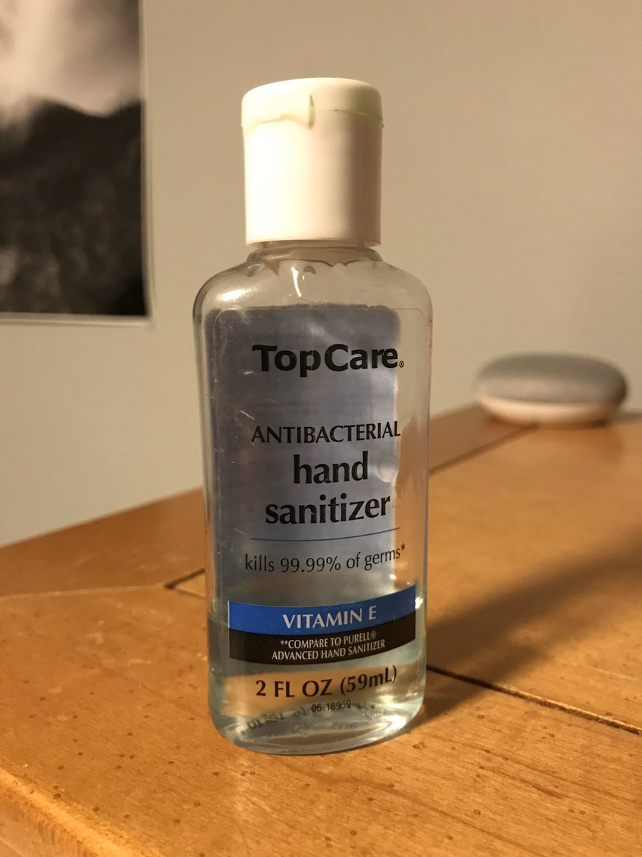 ckdotphoto's tweet photo. I feel like a treasure hunter... I found this while cleaning my room today. It’s not a lot but I can probably get a couple hundred for it. 😂 #coronavirus  #QuarantineLife #COVID2019 https://t.co/joITI5Gadc