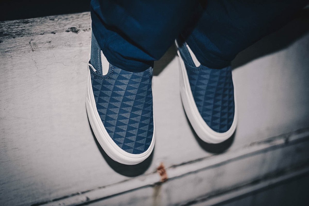 vans pilgrim slip on