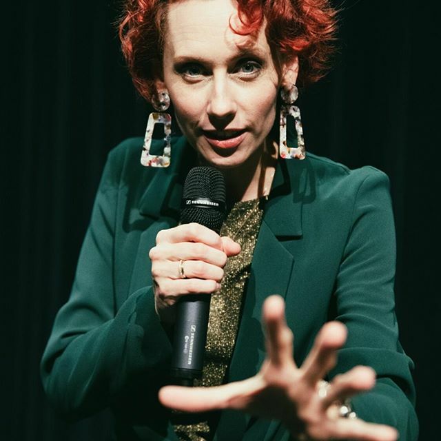 VAN UITVERKOCHT THEATER NAAR LIVE TALKSHOW🎙️⁠
⁠
Zo heb je een uitverkocht event en zo is het theater ineens op slot. Door de Coronacrisis moeten we allemaal schakelen.⁠
⁠
Op 3 april gaat mijn event toch door, maar dan online, via LIVESTREAMING! ⁠… ift.tt/33pGqUl