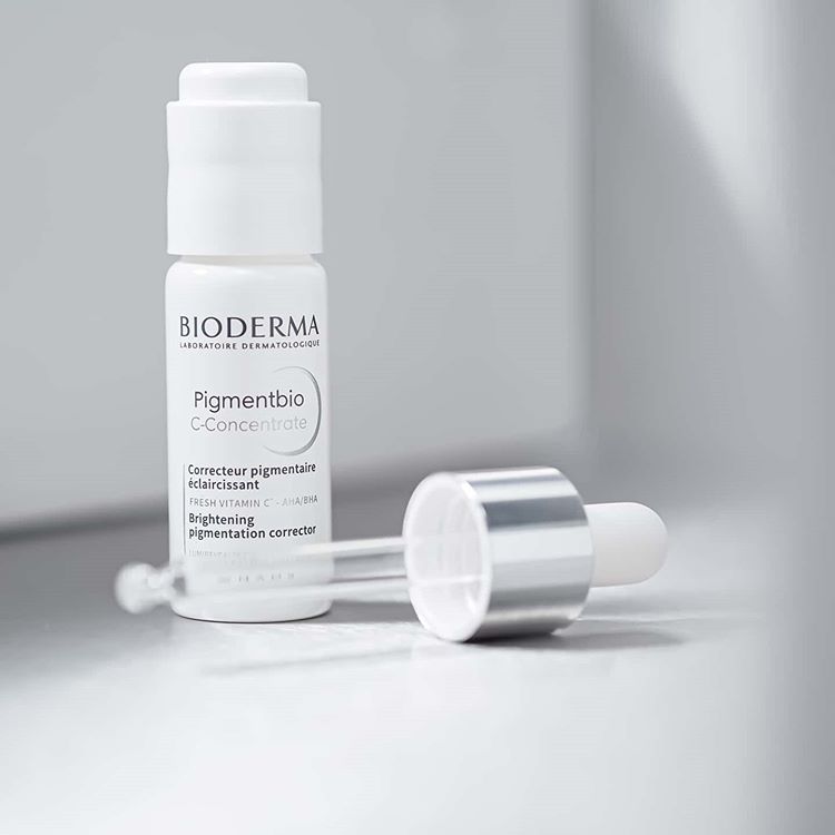 Add a little light to your life and especially to your #skin. ✨ #PigmentbioCConcentrate serum treats existing #darkspots intensively and prevents the formation of new ones. It also optimises cell recovery and eliminates excess #melanin.