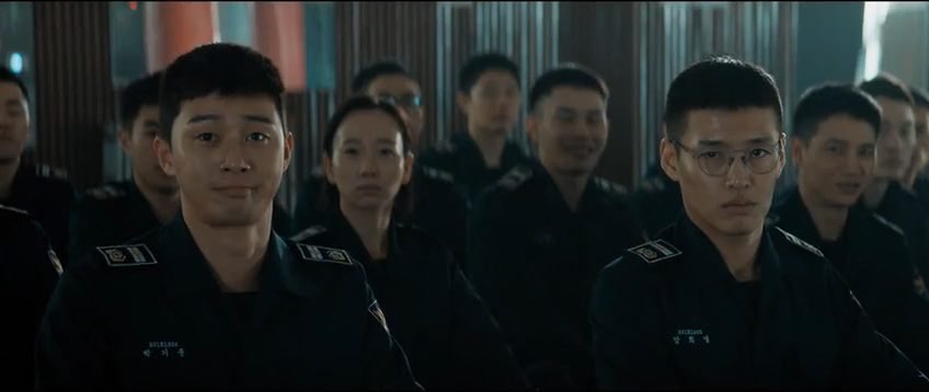 MIDNIGHT RUNNERS (2017) very good police comedy with an original plot, a light plot and a very entertaining development! + park seo joon and ha neul kang as a duet 