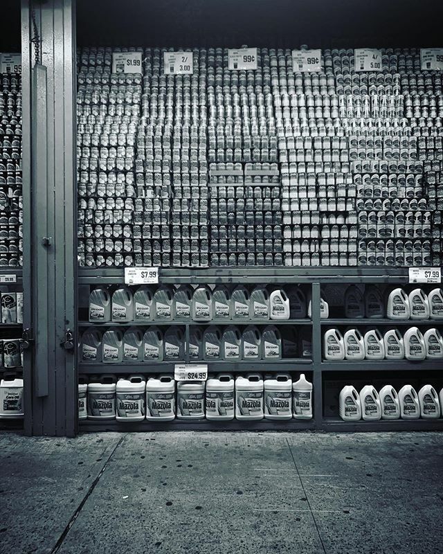 ShareseF's tweet photo. Shop local @danssupermarket  #inwood #nyc  #Dyckman •
•
•
• #newyorkcity  #instagram  #citylife  #streetphotography #streetphotographer #urbanphotography #iphonexsmax  #iphone  #seeyourcity #nyc #bestoftheday #streetphoto #sharese #instagram #washing… https://t.co/QPIOMRPX31 https://t.co/RMtyoNWGhk