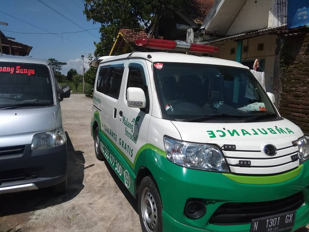 ambulancemalangstrudel tweet media