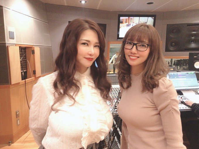 1 pic. 美容コンディショニングトレーナーの那口絵理さんもレコーディングに来てくれたよ?

My personal trainer came to my recording too✨
我的私人教练也来我的录音✨