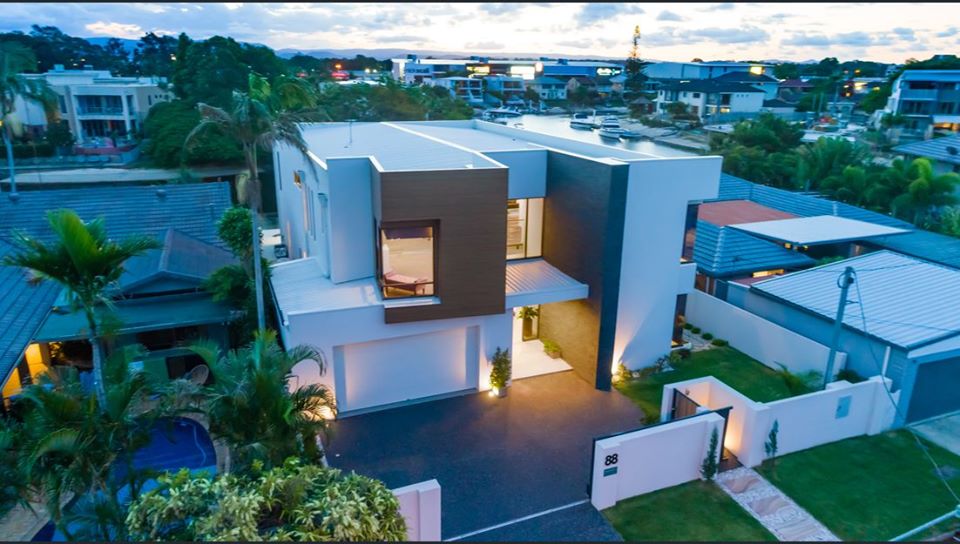 Oceanus_Design's tweet photo. Grand Design Next level - Makeover before &amp; after...
Agents: Sam &amp; Julia Ray White Broadbeach https://t.co/OuqOCoQ8No