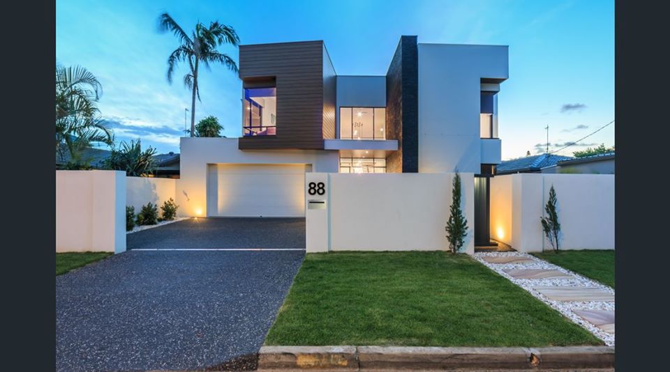 Oceanus_Design's tweet photo. Grand Design Next level - Makeover before &amp; after...
Agents: Sam &amp; Julia Ray White Broadbeach https://t.co/OuqOCoQ8No