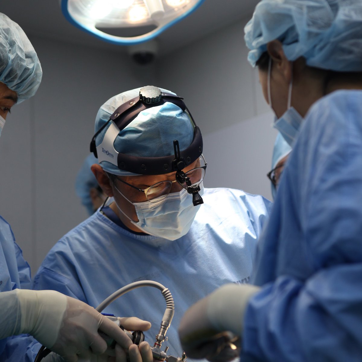 IstpOfficial's tweet image. ISTP collaborated with IFAAS,where delegates had a chance to observe facial bone contouring expert,Dr. Kim, who demonstrated his techniques in his OR!Follow us to find out the ISTP schedule.
#ISTP #ThePlusPlasticSurgery #FacialBoneContouringSurgery  #medicalconference