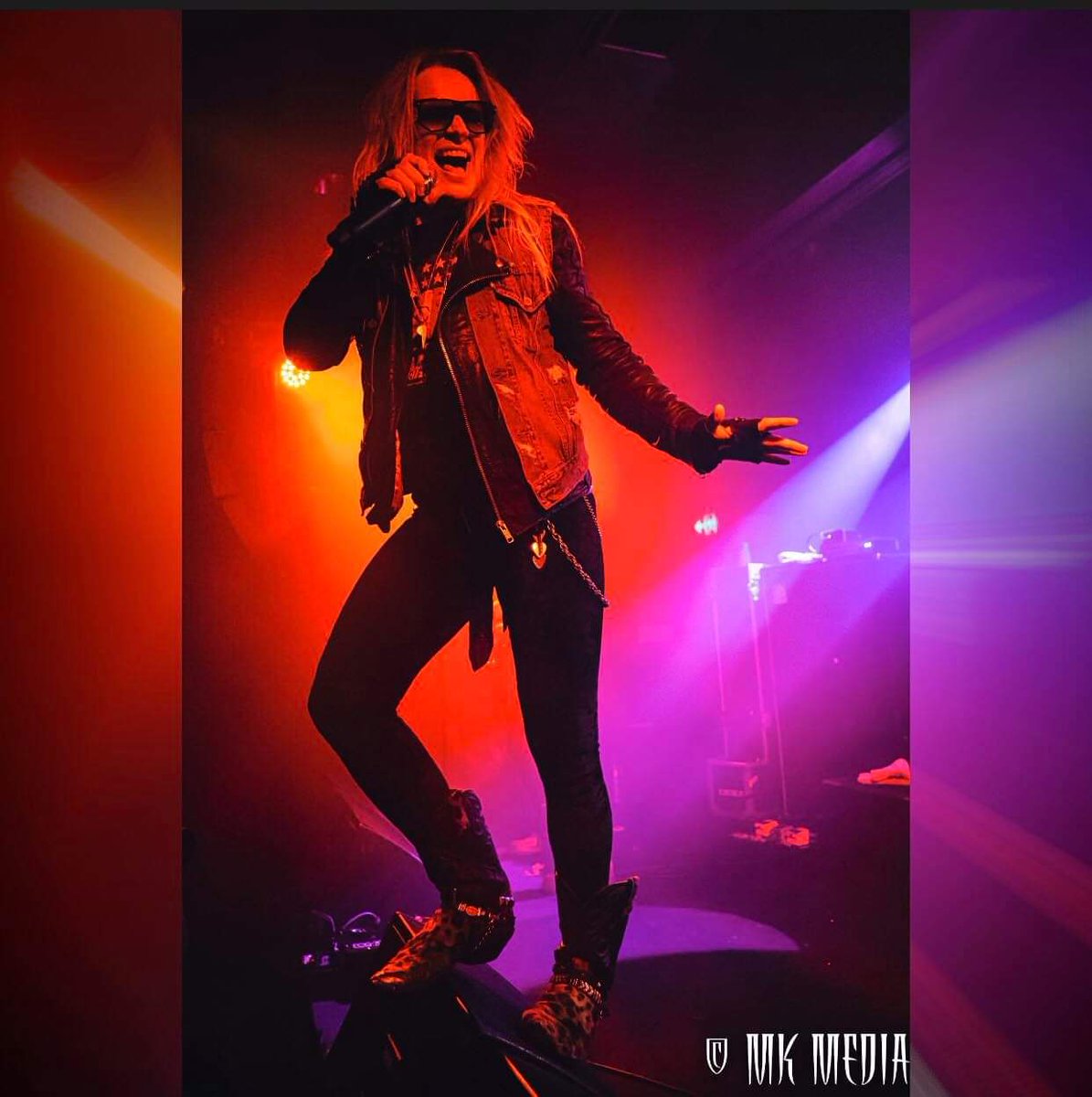 MKMEDIA18's tweet photo. @RecklessLoveCom @OlliHerman @PepeReckless  @JalleVerne @hessumaxx glamming the shit out of Sydney... part 2 #recklesslove #glammetal #heavymetal #sydneyatnight #canonphotography  #canon6dmarkii #canonaustralia https://t.co/cjIvJjvIEi