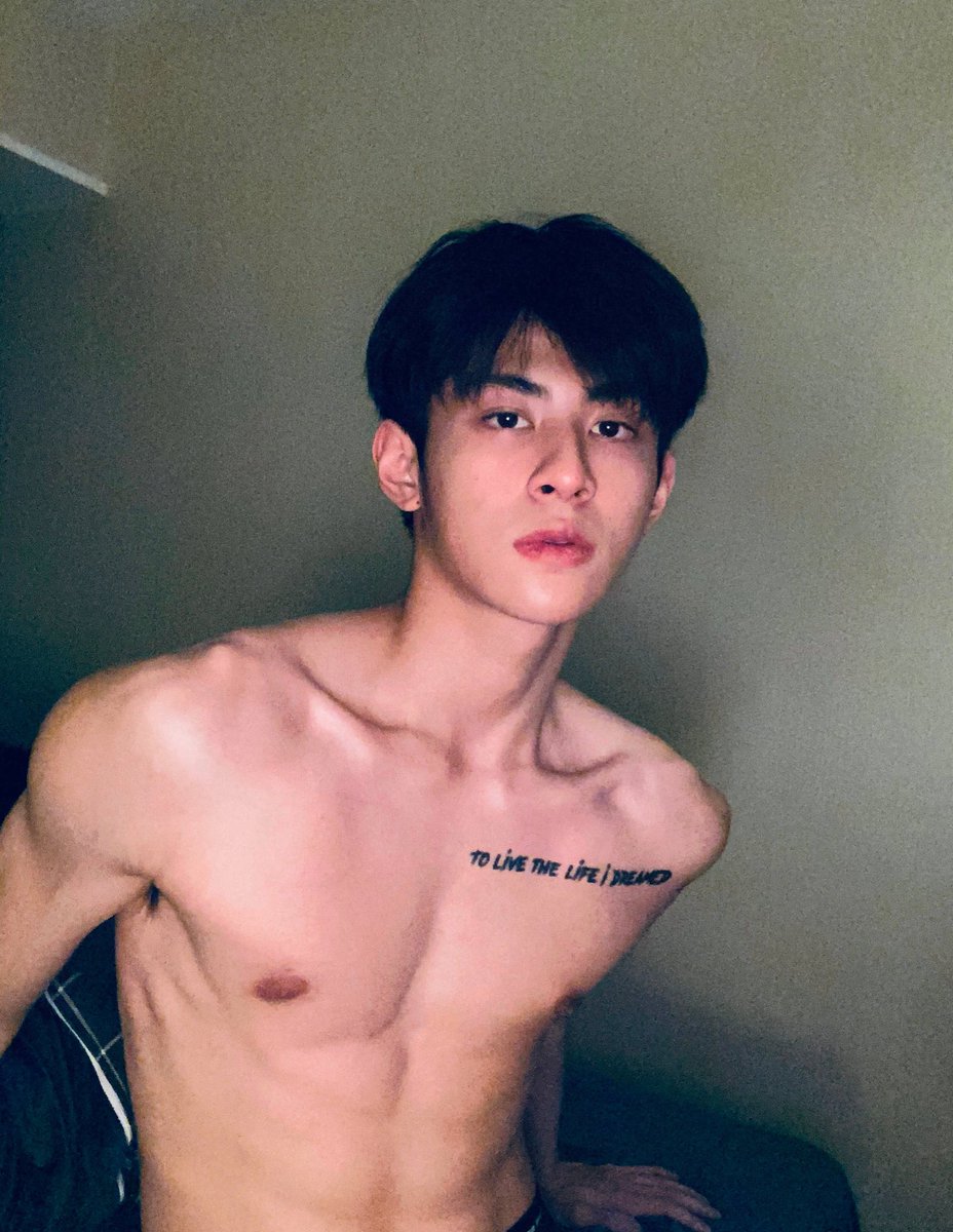 phulhor's tweet photo. X ù k ā n g 🖤

IG : @phulhor https://t.co/doLiJaAE2p