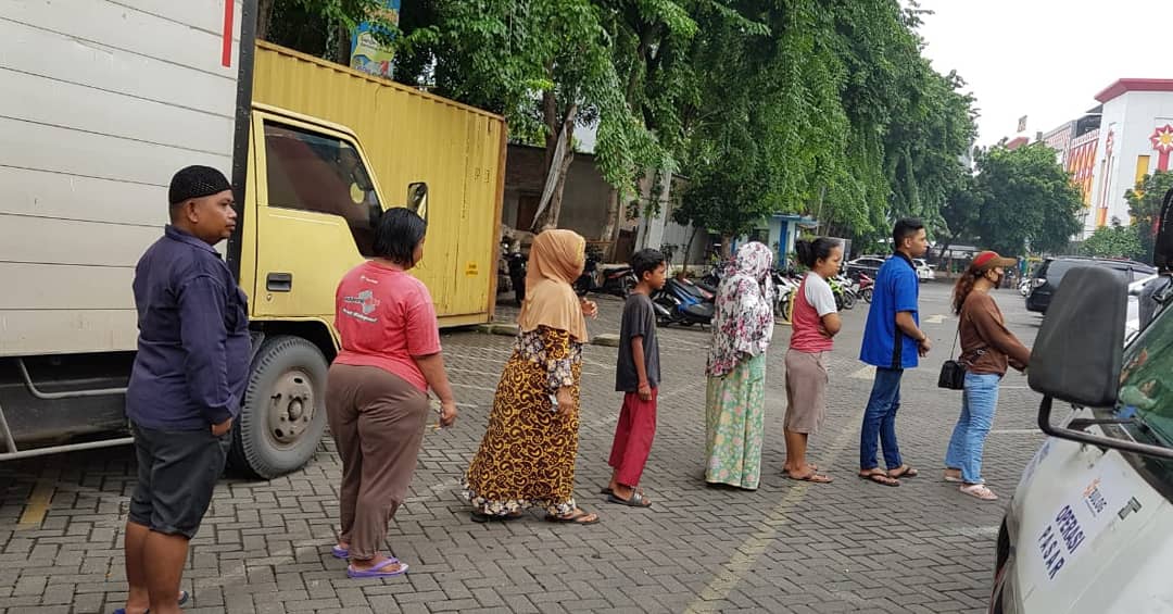 Suku Dinas Perindustrian, Perdagangan, Koperasi, Usaha Kecil, dan Menengah Jakarta Utara menggelar Operasi Pasar di Pasar Koja, Koja, Jakarta Utara, Rabu (18/3).  
<a href="/aniesbaswedan/">Anies Rasyid Baswedan</a> <a href="/DKIJakarta/">Pemprov DKI Jakarta</a> <a href="/bangAli_MH/">Ali Maulana Hakim</a>  
#aniesbaswedan #pemprovDKIJakarta #PemkotJakut