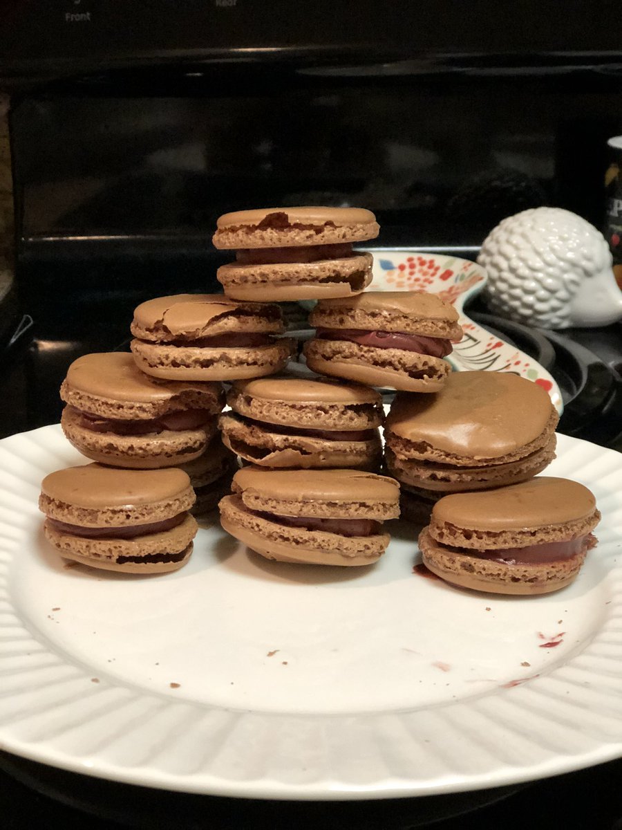 MsLushHMS's tweet photo. A new goal of mine during quarantine is to learn to make macarons without cracks or spaces in them! These cookies are so finicky and hard to make, but they’re a good metaphor for life: sometimes you have to fail a few times before you get it right. At least they tasted great!😁😋 https://t.co/hLjmOSn3RO