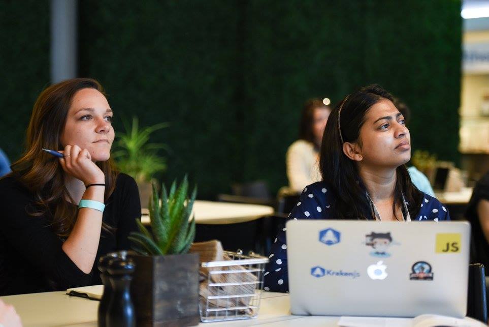 WomenWhoCode's tweet image. 🙋🏽‍♀️Looking to learn something new while being stuck at home?

Check out one of our online tech events → ow.ly/eelr50yNGQT
#womenwhocode #digitalevent