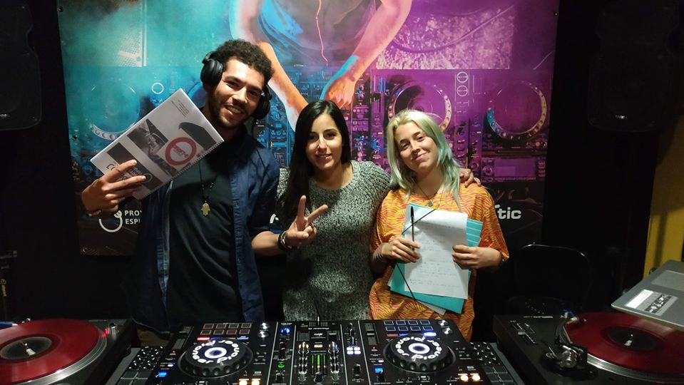 #proyectoespuma 
#granada #curso_dj

▶️ Uno de nuestros actuales turnos de DEEJAY impartidos por Nina Miranda🔝🔝