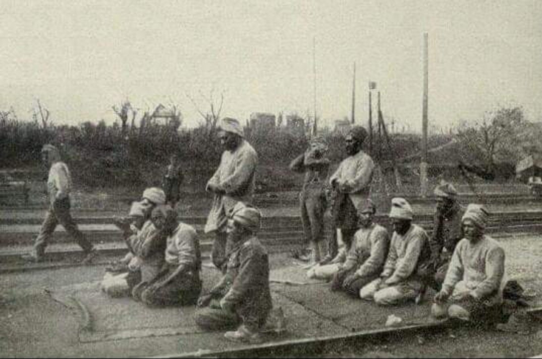 •Düşmanda imkan vardı, Mehmetçikte İman. İşte buydu Çanakkale’yi geçilmez kılan ..” 
#TekİhtimalZafer #CanakkaleGecilmez