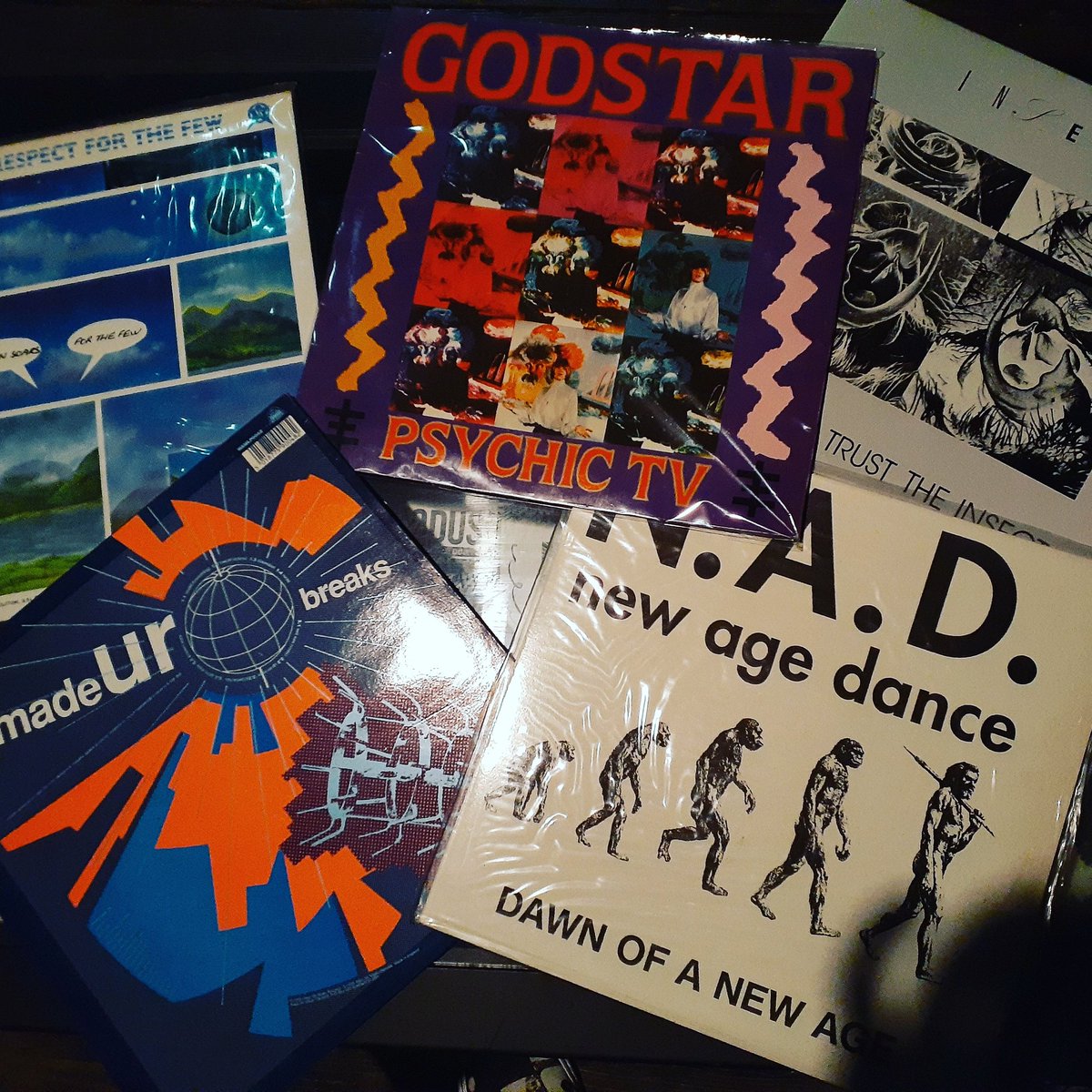 DJ_TUTTLE's tweet image. はい！本日水曜ソーコアファクトリーのエントランスにて行商マージナルやってます👍
ジェネシスPオリッジ追悼にてサイキックTV"ゴッドスター"も出してます👍次いでその文脈KKレコーズのマイナー盤も👍
その他ヴァイナルソリュージョンとか。
#PSYCHICTV
#KKRECORDS
#VINYLSOLUTION
#marginalrecords