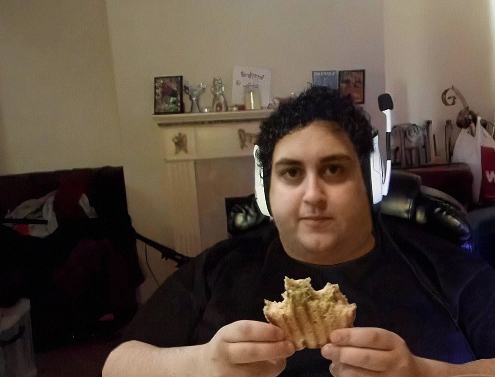 fREEMANN tweet media