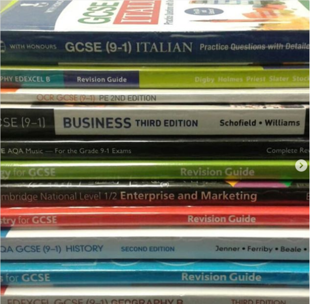 GosAcLibs's tweet image. Don&apos;t forget, the 6th Form Library has #revisionguides and #textbooks to borrow plus lots of #newfiction - visit us now if you want to stock up! #lovereading