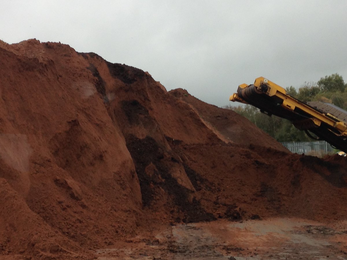 Greentreesoil's tweet photo. Did you know you can view our product brochure online?

You can also order one to be delivered to you, rest assured all precautions have been taken to ensure both your safety and the safety of our staff!

Click below to view or order the brochure! #soils

https://t.co/lcm7eAH1mX https://t.co/H319O1qjLQ