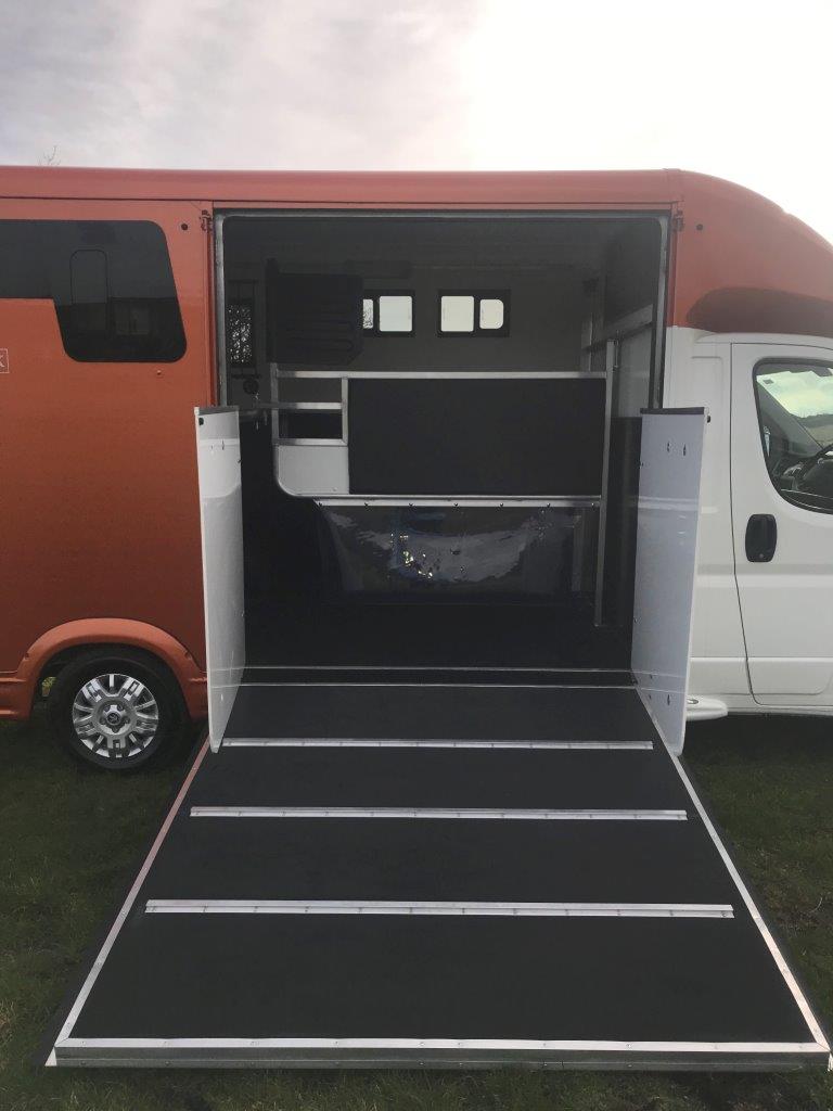 For Sale: Brand New and Unregistered Equi-Trek Sonic Excel 3500kg, Diesel | Bianca White and Batik Orange. 
 2 year Equi-Trek &amp; 3 year Peugeot warranty from date of registration. £32,898.00 + VAT = £39,477.60
*STOCK IMAGES*
equi-trek.com/vehicle_sale/p…