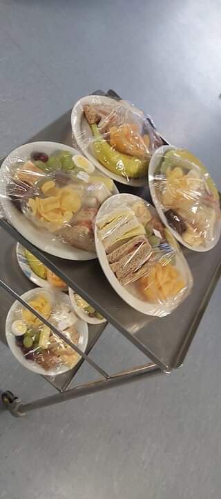 Day 2 17th Nutrition and hydration week, finger foods for our patients to encourage oral intake #teambede 😋🍌🍴🍇🍅