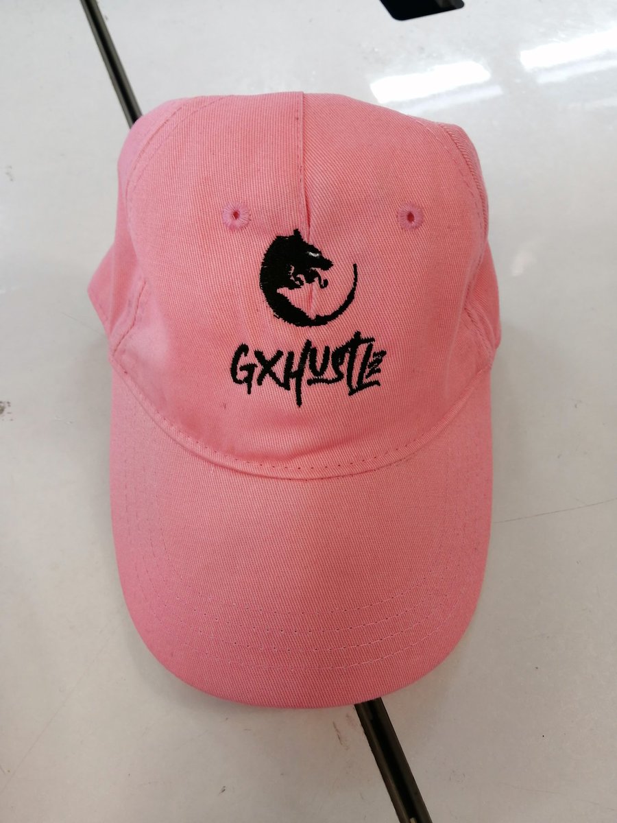 Zeestar86's tweet photo. GXHUSTLE WOLF RANGE WINTER IS COMING#GHUSTLEWEAR'86 https://t.co/s36iRwoG9P
