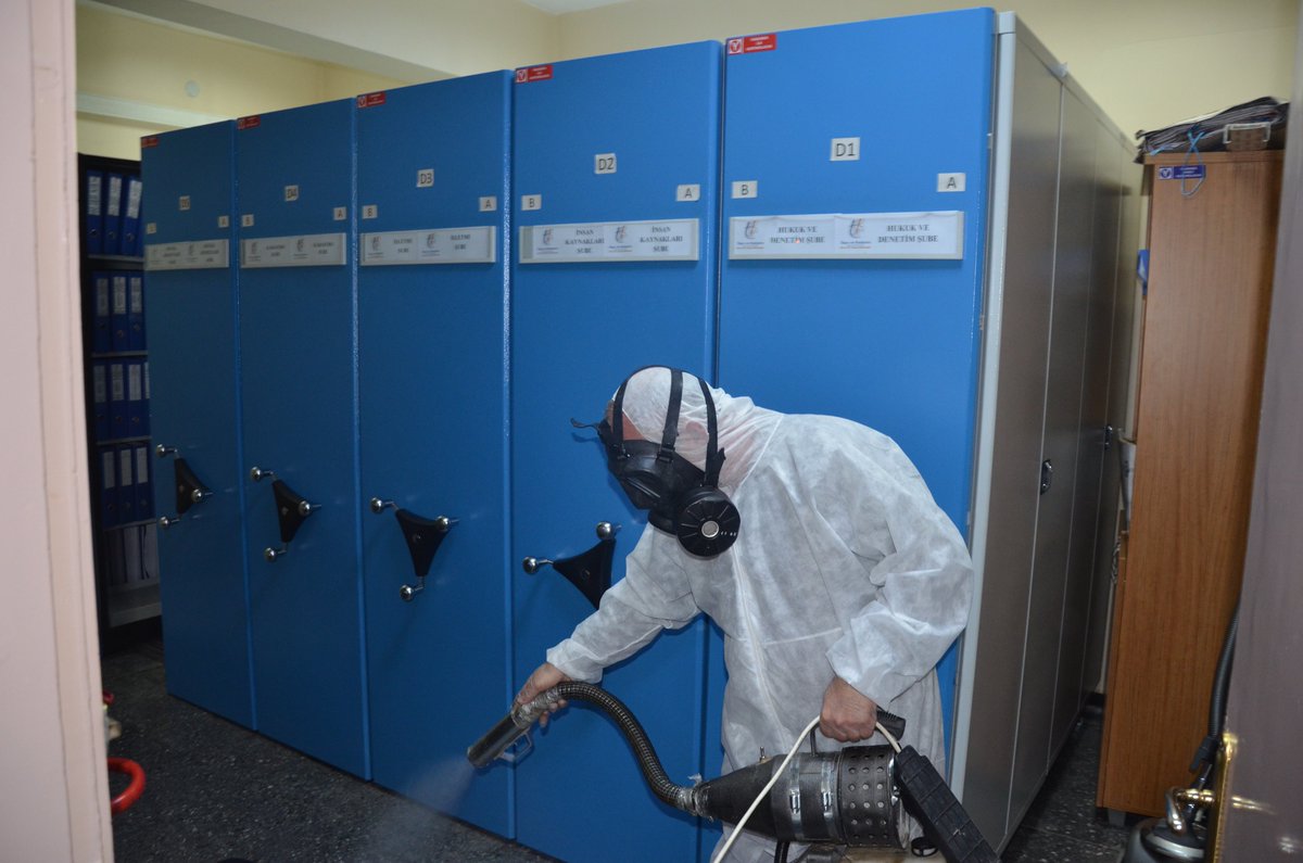 Küresel #coronavirus salgını nedeni ile Sivas Tapu ve Kadastro Bölge Müdürlüğü olarak vatandaşlarımızın ve kurum çalışanlarımızın sağlığı için gerekli tüm önlemleri  alarak kurumlarımızda dezenfektan işlemi uygulamaktır. 
#tapuvekadastro