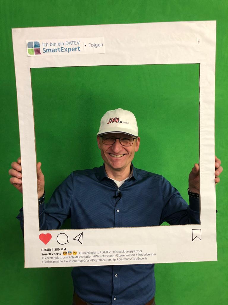 Jetzt heißt es #digital aber persönlich #Unterstützung geben und #Solidarität zeigen für die Gesellschaft. Zuhause bleiben, private Treffen sein lassen, jetzt zählt jeder einzelne! 
Auch wir sind im #Homeoffice, aber für Euch erreichbar! #digitalekanzlei #megrasteuerberatung