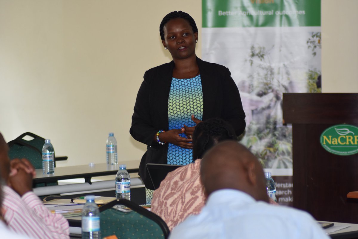 UgandaBIC's tweet photo. The only way that we make the most of technologies like #biotech is if we have a critical mass of p'le on the side of science!
Today we're advancing this cause by engaging local gov't leaders from 11 districts in #Uganda. #scicomm #NARO4Devt https://t.co/cTVVT1luvk