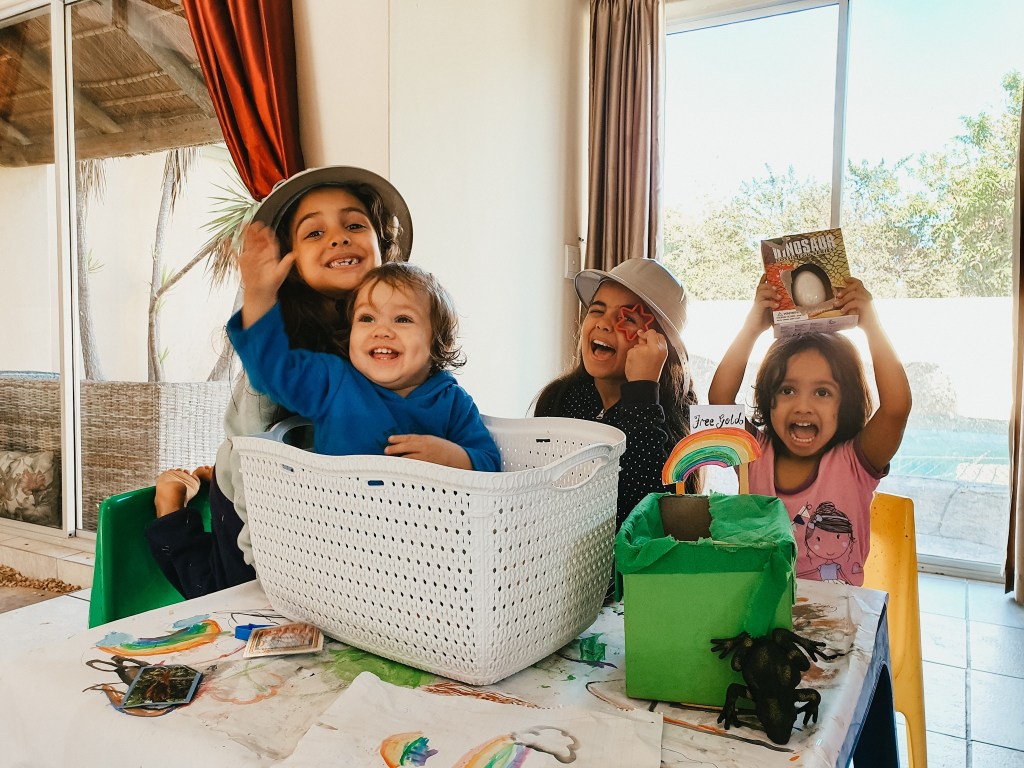 20+ Home Bound Activities to Keep the Kids Busy themilkmemoirs.com/2020/03/18/20-…