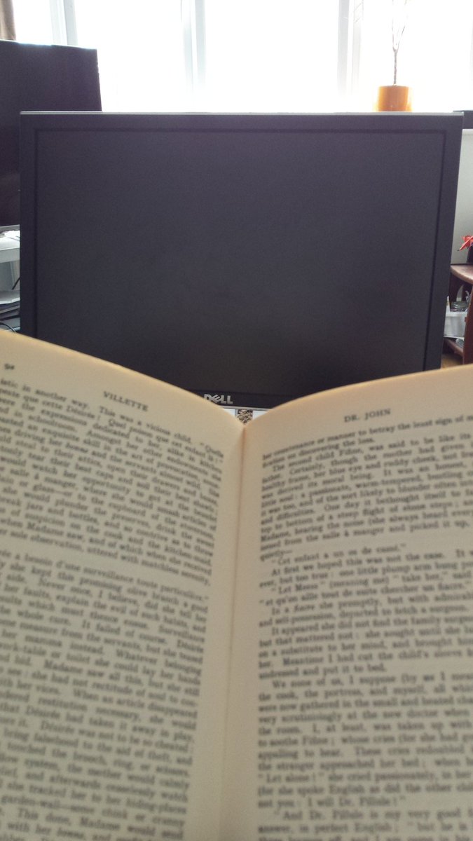 jen_bray_random's tweet image. Working from home at the moment to avoid unnecessary travel, so my #busbook has become my #satonsofabeforestartingworkbook