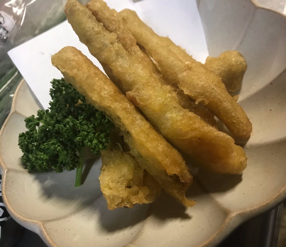 居酒屋ごいち おばんです 本日のオススメ きんぴらごぼうのビアフリット 味がしっかりなのでつまみにぴったり カウンター席 座敷ともに空いてます おひとりさまでも 仕事終わりに一杯 お待ちしております 居酒屋ごいち ごいち 仙台駅東口