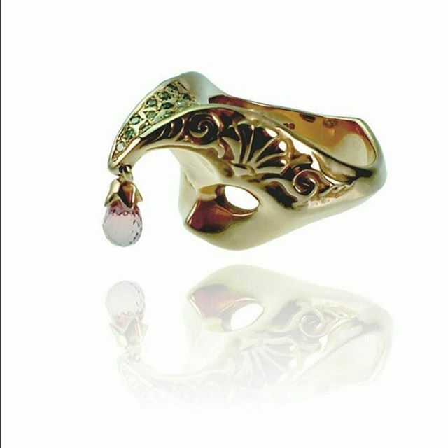 Keep safe, stay home and isolate.
** Masks **
If you have one, wear it properly , wash hands and avoid touching your face

Luna mask by @cardinal.jewellery 
Our shop is still trading for a couple of days, our online shop will continue to function to brin… ift.tt/2vvghXD