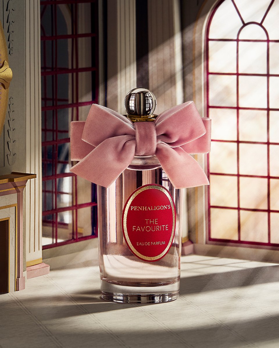 Have you met her grace, The Favourite, yet? Let us know your thoughts on Penhaligon’s newest arrival! #PenhaligonsTheFavourite bit.ly/391nrk6