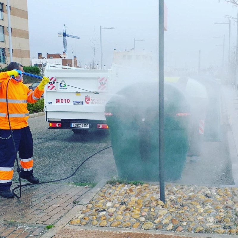 sansecomunica's tweet image. Cuando esto pase, que pasará más pronto que tarde, todos hemos de recordar que no hay ningún trabajo más importante que otro. Un gran aplauso desde #Sanse para los compañeros y compañeras de limpieza #Sanselimpio