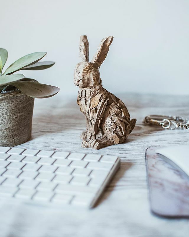 How many of you are suddenly finding yourselves working from home? Is it the norm for you? Or a novelty?

I bet whilst you imagined it would feel like living the dream, the reality is a little different than that, right?

Sure, you can Skype in your pyja… ift.tt/33rym5d