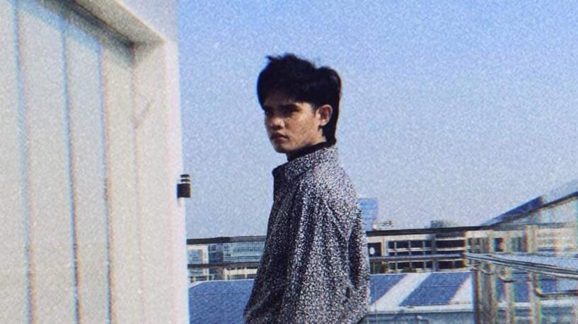 dodongwook's tweet photo. LIGAYA (n.) - happiness, joy

AU in which SB19 idols Stell and Sejun fight over winning the heart of SHOWBT’s new creative designer, Ligaya. The feud increasingly heats up as fanboy Dave joins the competition. 

Who will win her over? 

#SB19 @SB19Official https://t.co/6YDiEyMj3d