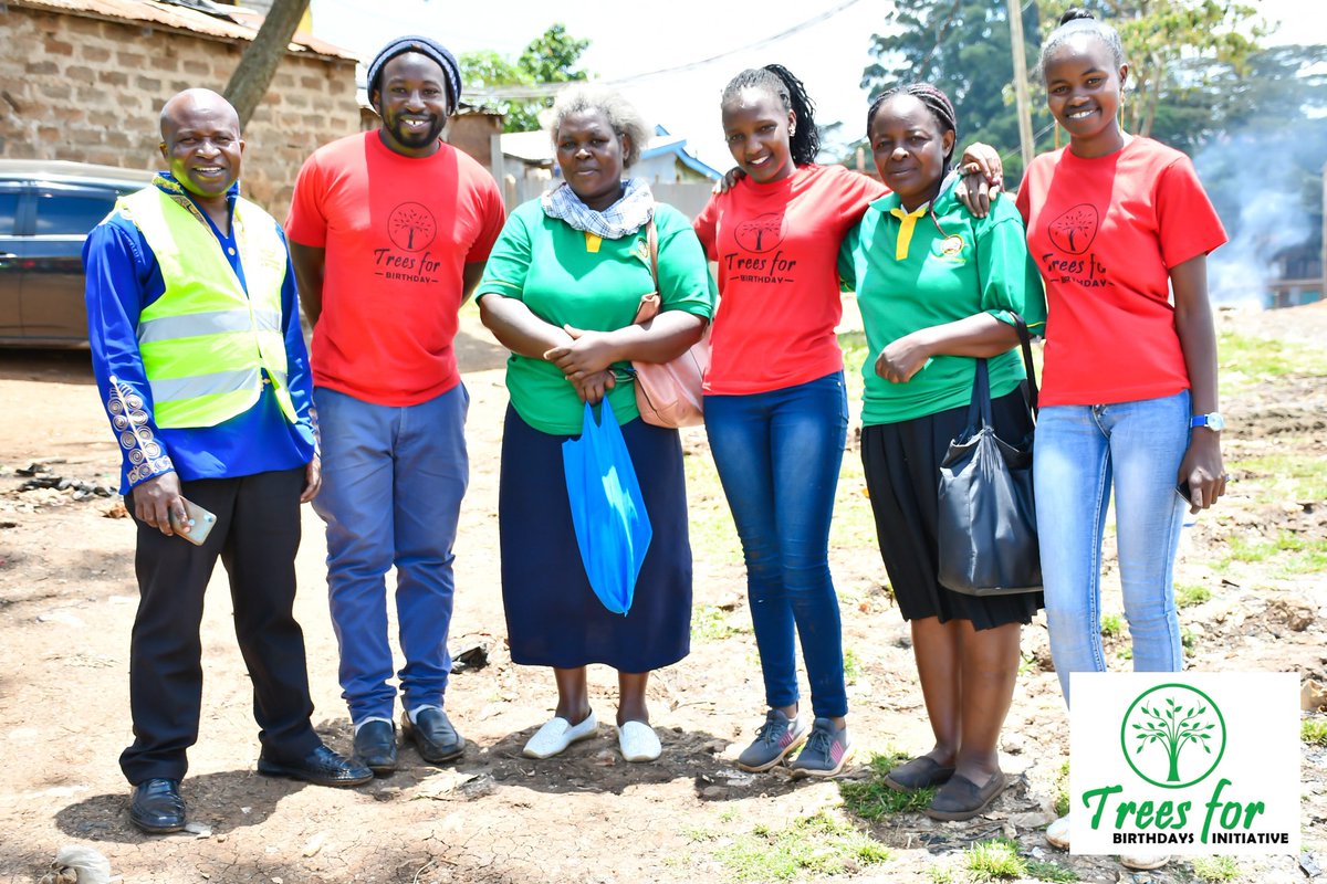 Coming together towards the same goals means achieving more.. Thanks to the great team 
 #bensophilcommunityschool
#februarybabies
#trees
#keepkenyabreathing
#sdg13climateaction