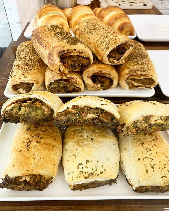 We’ve got you covered for Vegan &amp; Veggie Rolls (oh and Sausage ones too!) plus our Croissants and Pain aux Choc baked on site :) Your support at the moment is so welcome Streatham #shoplocal
#veganrolls #veggierolls #sw16 #streatham #londoncafe #londonco… ift.tt/38VZXwB