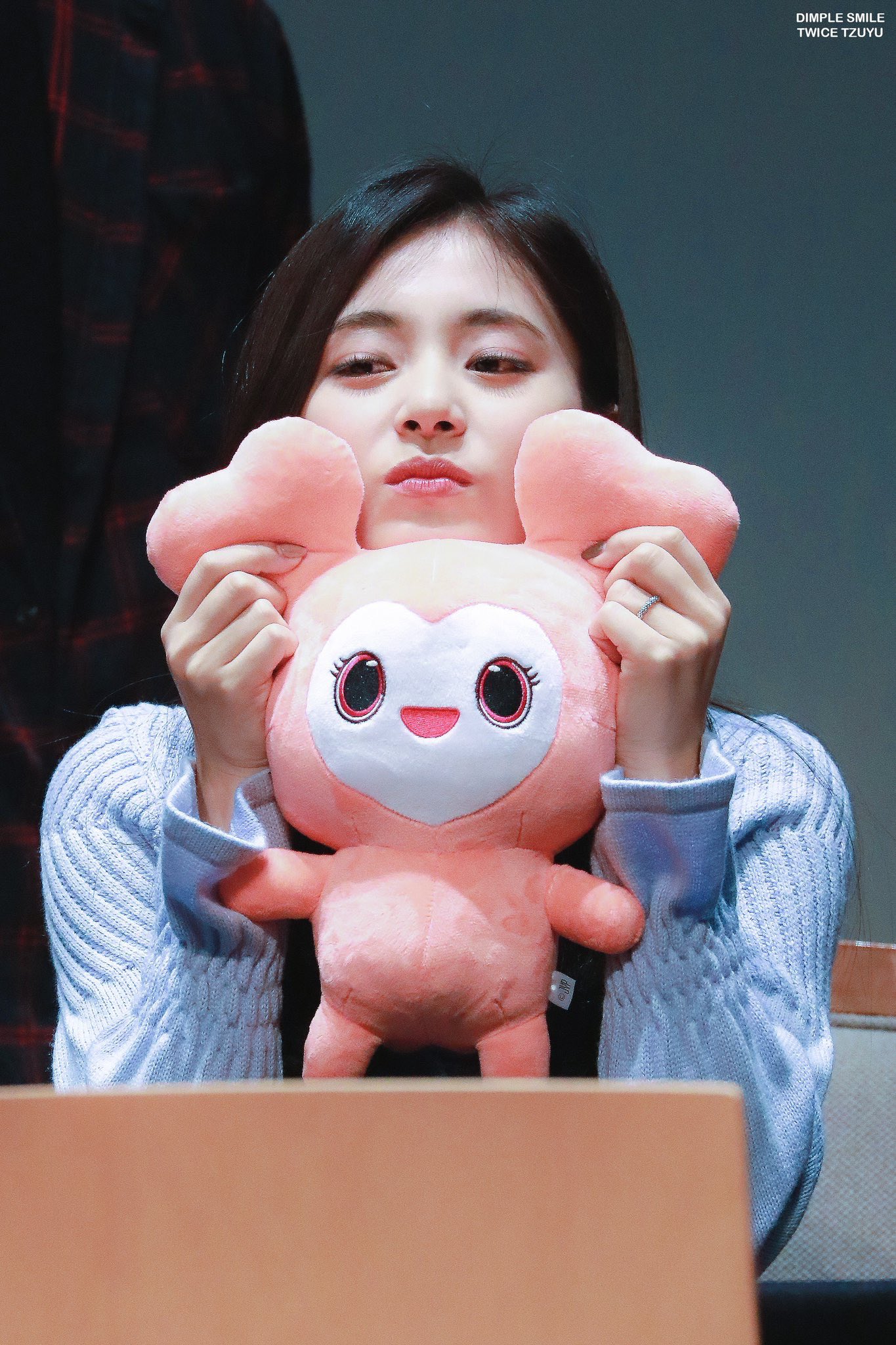 twice ラブリー tzuyu ツウィ