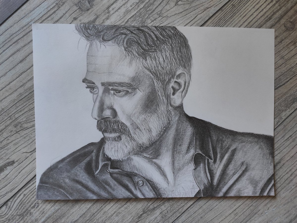 Tunczyk007's tweet photo. Hey I wanted to share with you my drawing of @JDMorgan 🥰 hope you like it! Shame that I'll never have a chance to meet you 😔 I really wish to see your autograph on it 🤗 https://t.co/WRYIwDpPDG
