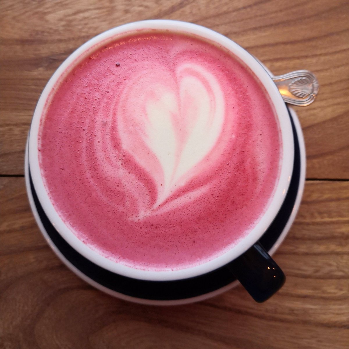 Superfood Latte - Beetroot has been associated with numerous health benefits, including improved blood flow and lower blood pressure.

#superfoodlatte #beetrootlatte #feltcafebrimscombe #cotswoldcafe #cafeopen #specialitycoffee #healthydrink #stillopen